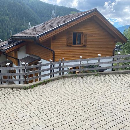 Ferienhaus Nockalmbahn باد كلينكيرشهايم المظهر الخارجي الصورة